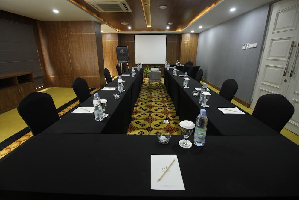 El Hotel Yogyakarta Malioboro Eksteriør billede
